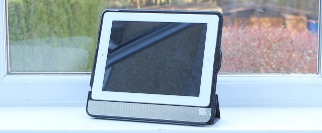 Belkin-Thunderstorm-speaker-iPad