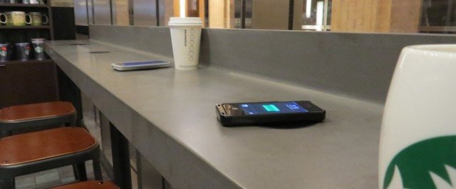 Powermat_charging1-2