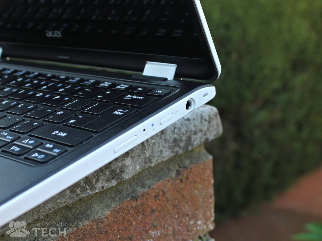 acer-aspire-r11-review-ports-keyboard-2